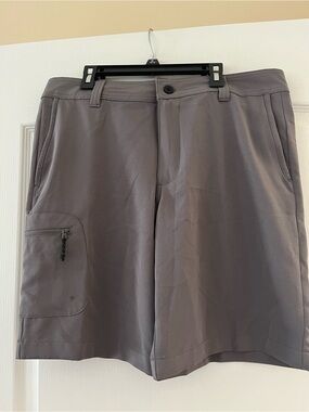 Magellan Outdoors Gray Cargo Shorts